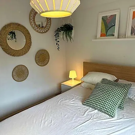 Bonito Piso Con Garaje Cerca De Playas Santender
