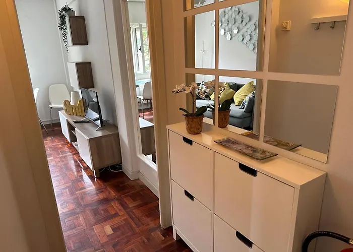 Bonito Piso Con Garaje Cerca De Playas *